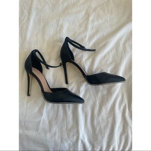 Pointed Toe Pumps with Ankle Strap